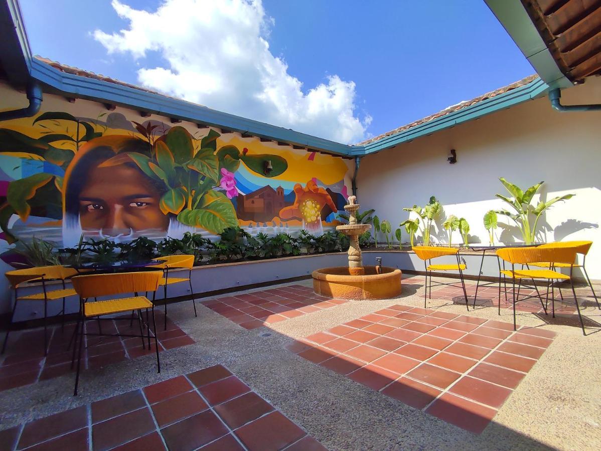 Trip Monkey Giron Hotel Exterior photo