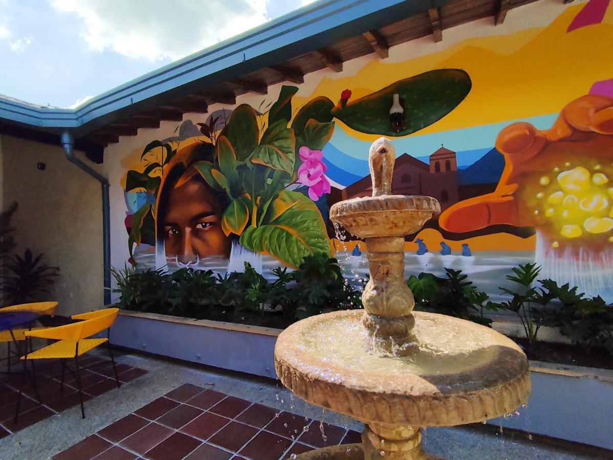 Trip Monkey Giron Hotel Exterior photo